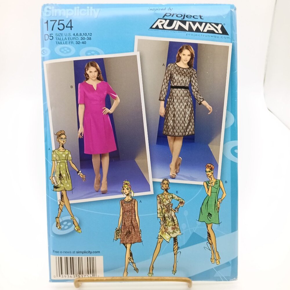 UNCUT Sewing PATTERN Simplicity 1754, Project Runway Inspired Misses 2012 Dress